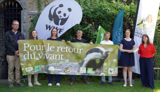 Ministre Dalcq, pétition retour du vivant